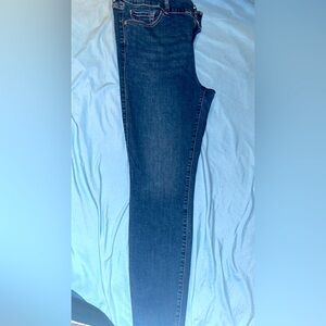 Torrid size 16 skinny jeans